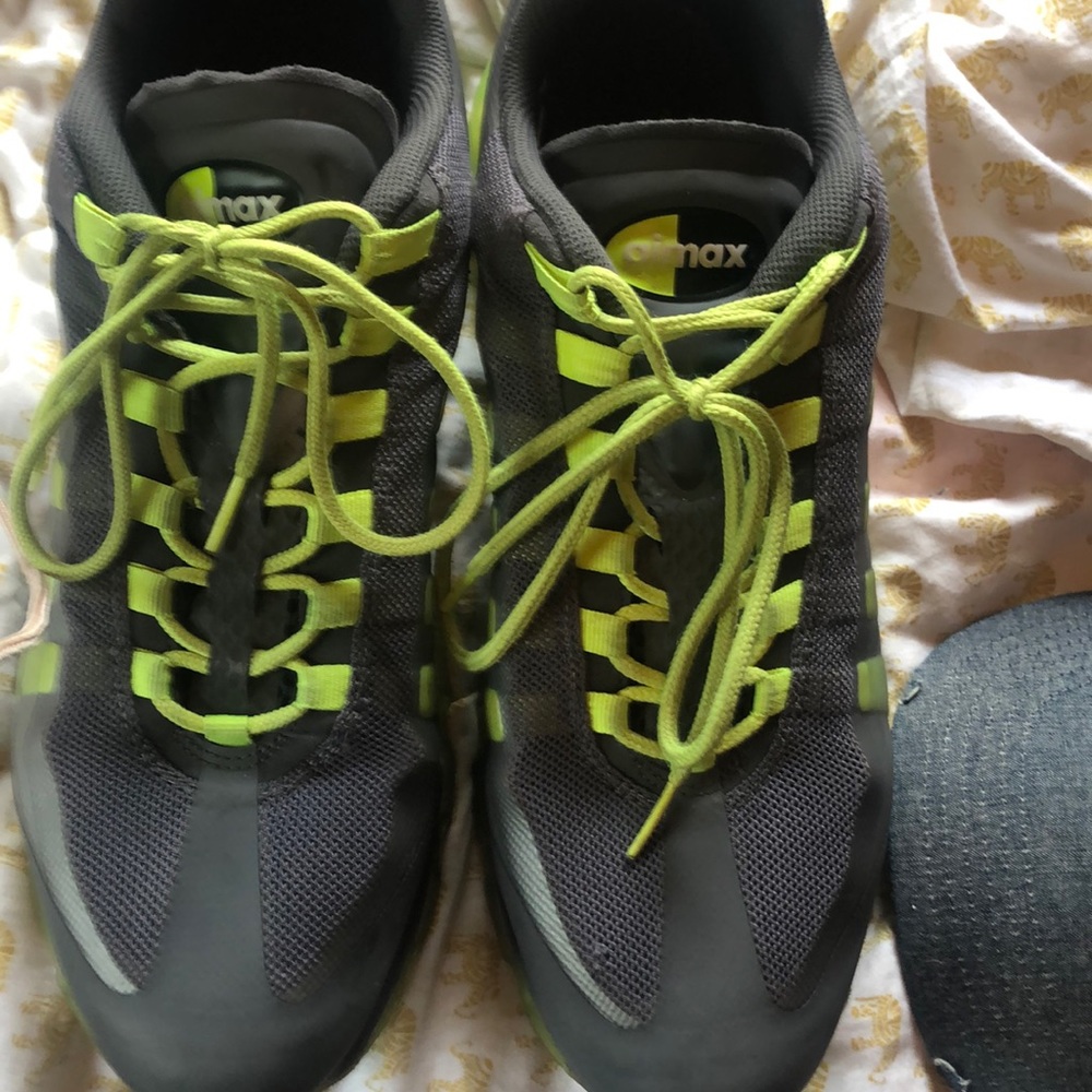Nike Air Max Sneakers